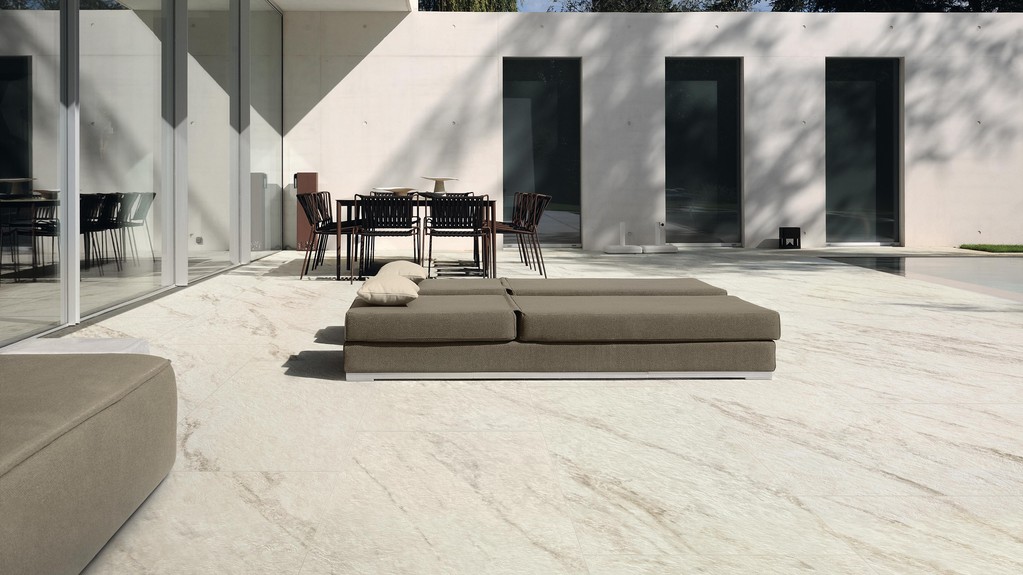 Marmoroptik-Aussenbereich_MarvelMeraviglia_011_03_CalacBerniniHammered20mm