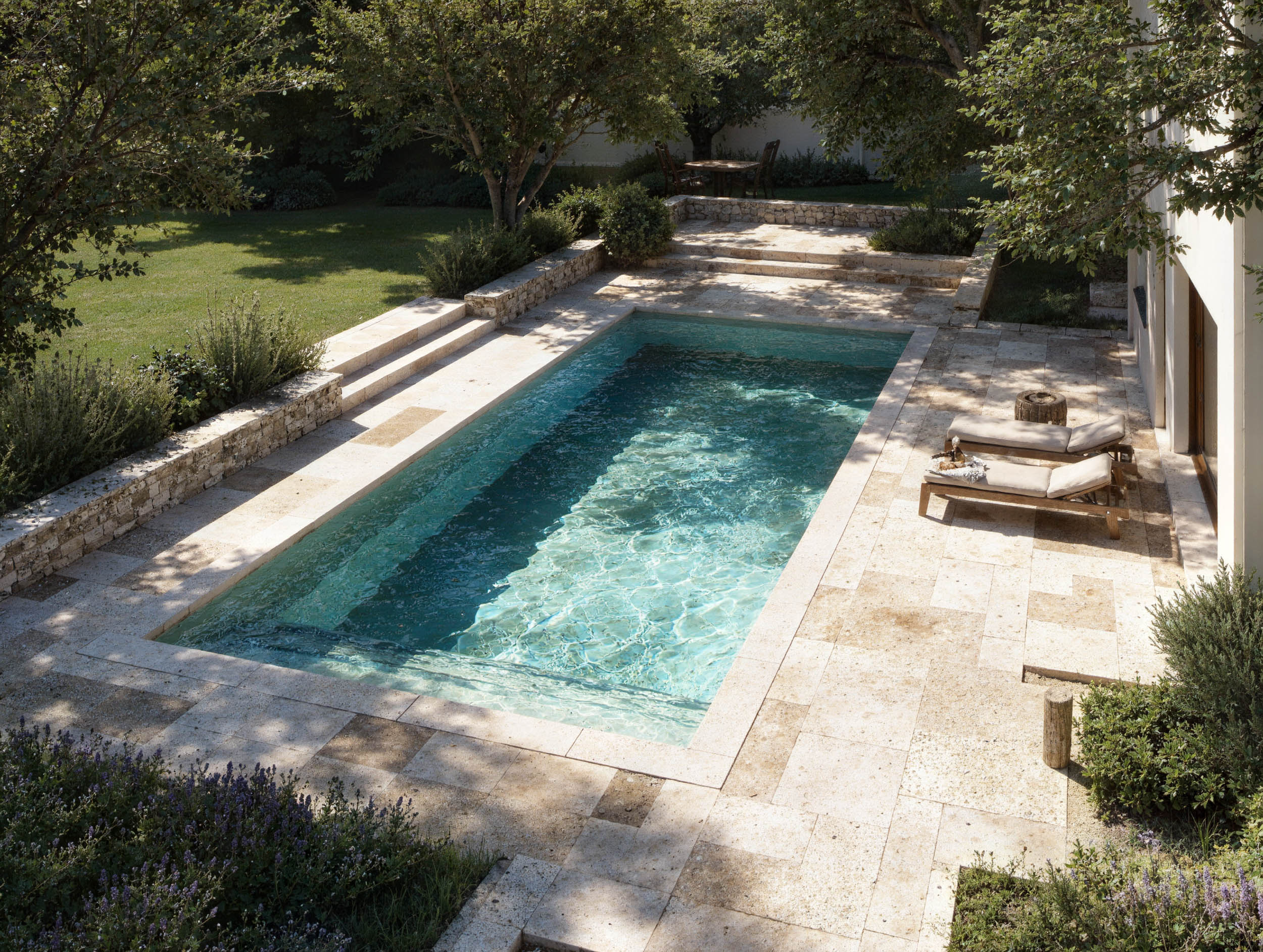 Stein_Aussenbereich_Kompletter_Pool_4