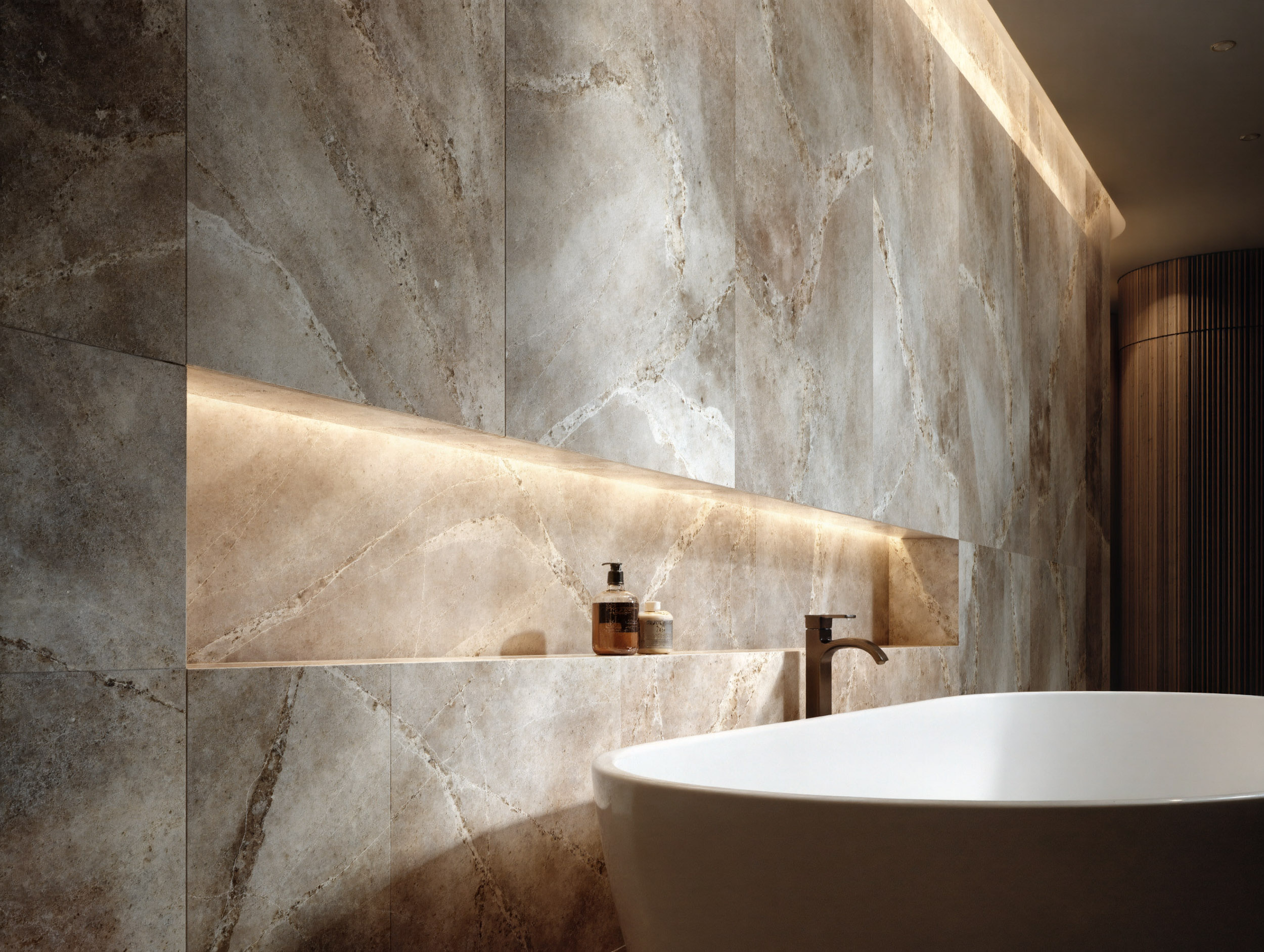 Stein_Bad-Spas_Badwaende_2